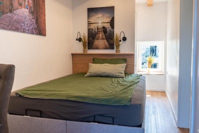 Renovirana kuća s bazenom u mirnom okruženju 15