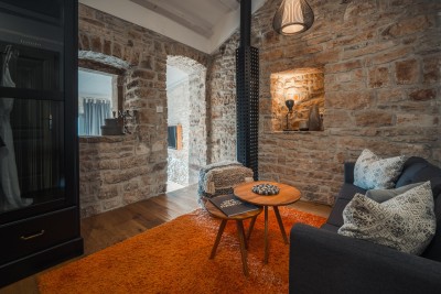Središnja Istra, Obnovljena kamena vila s bazenom 32