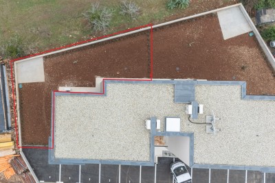 Appartamento con ampio giardino vicino al mare 17