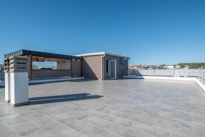 Novigrad, apartment 120m2 with rooftop terrace 500m from the sea 18
