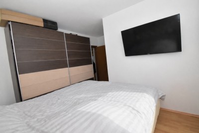 Poreč okolica – Stan 47 m² s parkirnim mjestom, mogućnost 2 spavaće sobe 12