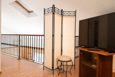 Novigrad, dvije spavaće sobe + galerija , pogled na more, 800m od mora 14