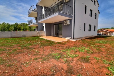 New apartment on the ground floor with a garden near the city 1