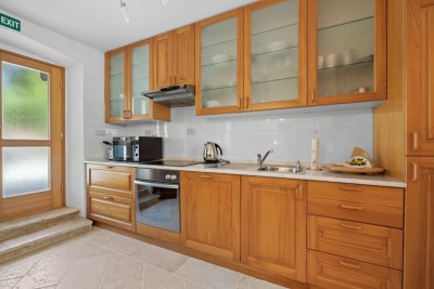 Rovinj area - two renovated stone houses with a pool 15
