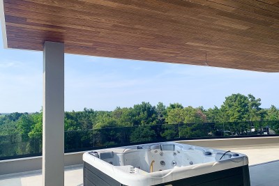 Luksuzni penthouse s panoramskim pogledom 600m od morja - v fazi gradnje