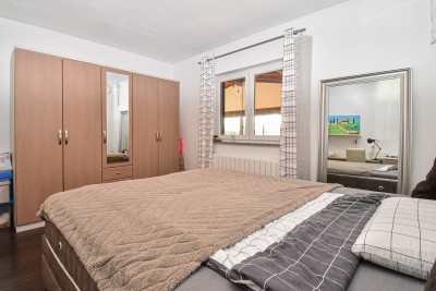 Ekskluzivna kuća – oaza mira s bazenom i garažom 21