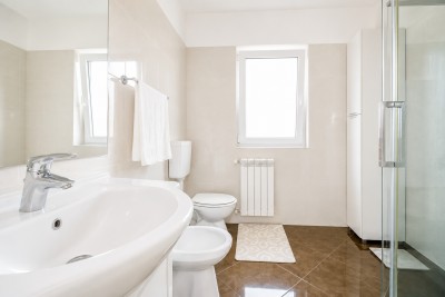 Poreč okolica – krajnja kuća u nizu, vrt i privatnost nadomak mora 12