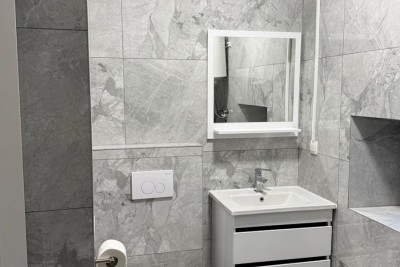 Šarmantna kamena kuća u nizu s pogledom na more 10