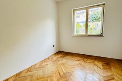 Three-room apartment in the center of Poreč 7