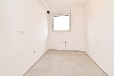 Appartamento con ampio giardino vicino al mare 8