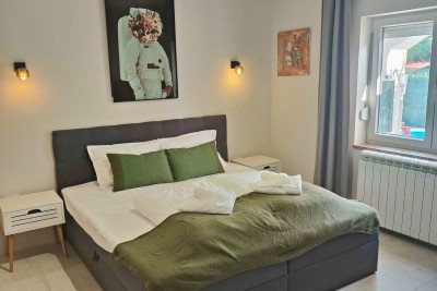 Umag okolica, dvojna kuća s dva odvojena stana i bazenom 16