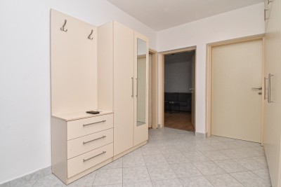 Prostran stan u centru grada s pogledom na more, svega 100 m od mora 21