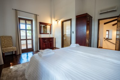 Šarmantna istarska vila s bazenom i mediteranskim vrtom 23
