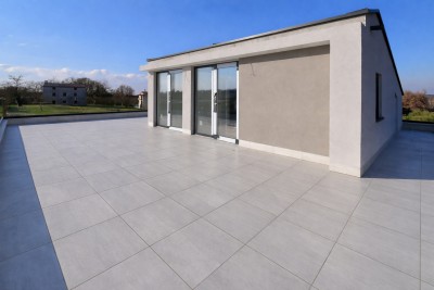 Moderna vila s štirimi spalnicami, le 3 km od središča Poreča - v fazi gradnje 25