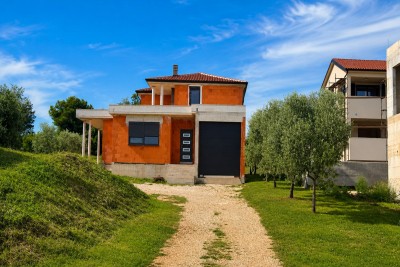 Novigrad – House in an Attractive Location with Sea View - under construction