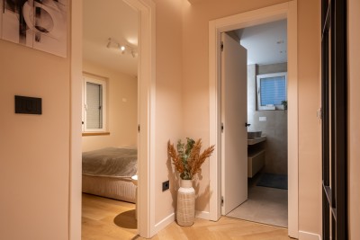 Casa familiare con ampio terreno edificabile in una zona tranquilla vicino a Parenzo 29