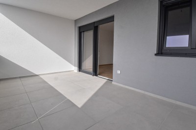 Modernes Apartment im 1. Stock mit zwei Terrassen mit Meerblick, nur 700 m vom Meer und dem Yachthafen entfernt 21