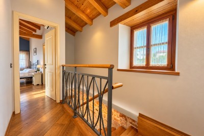 Poreč okolica, predivna kamena vila sa velikim vrtom 15