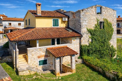Šarmantna istarska kuća s ograđenim vrtom i pogledom na more 39
