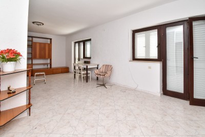 Opportunità!!! Casa con 2 appartamenti e vista panoramica sul mare 16