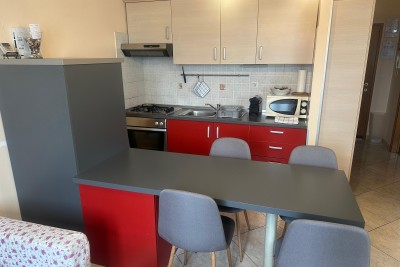 UMAG – 200 m OD MORA! TERASA + PARKING – PRILIKA