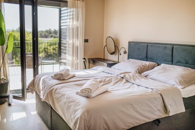 U blizini Poreča – moderna vila s bazenom i luksuznim uređenjem 12