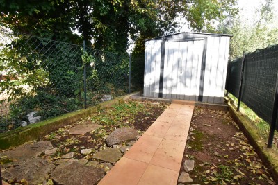 Casa con due appartamenti e un bel curato cortile 39