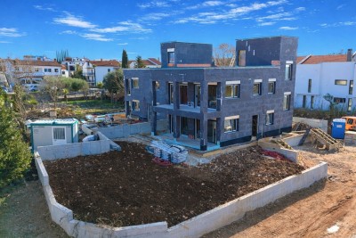 Ekskluzivan stan na traženoj lokaciji s pogledom na more i velikom krovnom terasom 3