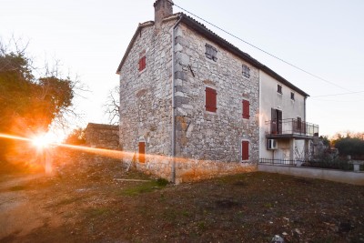 Beautiful Istrian smaller with 2 residential buildings and a large garden 20