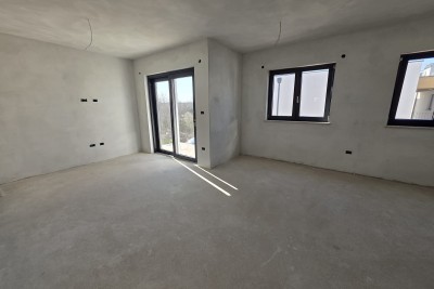 Poreč stan novogradnja 2S+DB, 1.5 km od mora, terasa, parking, podno grijanje 14