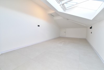 Luxury penthouse in the city center with a fantastic terrace and sea view 16