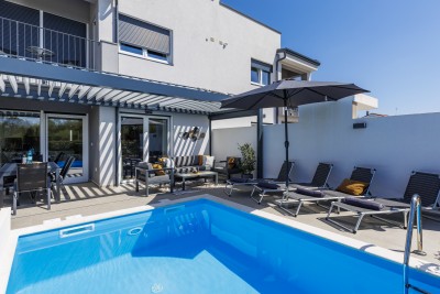 Poreč okolica | Moderna vila s bazenom i krovnom terasom | 168 m² | Novogradnja 2023 3