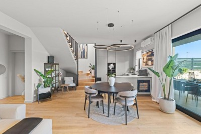 Moderna kvalitetna vila sa grijanim bazenom 800m od mora - u izgradnji 6