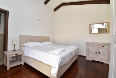 Charmante Steinvilla mit Pool und Panoramablick auf das Meer 17
