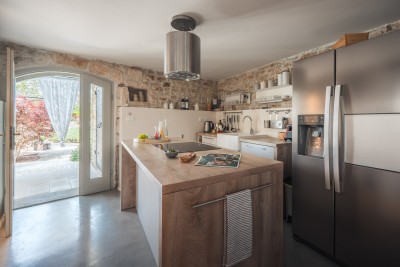 Središnja Istra, Obnovljena kamena vila s bazenom 3