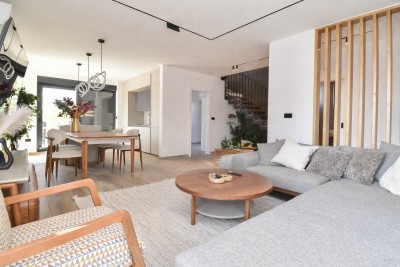 Moderne Villa mit Pool, Sauna und gepflegtem Garten – ruhige Lage nahe Poreč 9