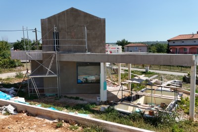 Odlična nova kuća sa bazenom 5