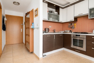 Novigrad, dvosoban stan s galerijom i loggiom 3