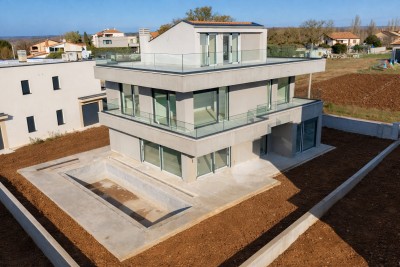 Moderna vila s četiri spavaće sobe, svega 3 km od centra Poreča - u izgradnji
