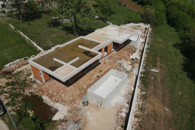 Moderna dvojna kuća s bazenom 10