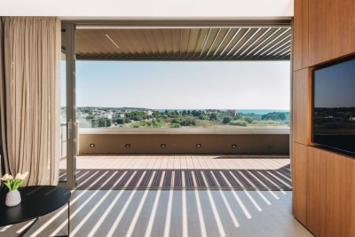 Novigrad – Luksuzni penthouse s terasom i pogledom na more 17