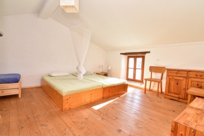 Affascinante casa in pietra istriana con cortile 15