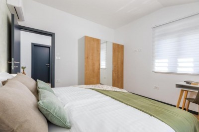 Moderne Villa mit Pool und herrlichem Meerblick 16