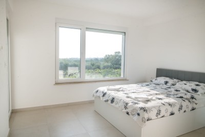 Umag – Moderna vila s bazenom i pogledom na more 6