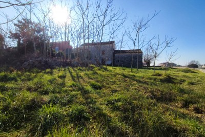 Istrisches Anwesen mit viel Potenzial in der Nähe des schönen Rovinj 10
