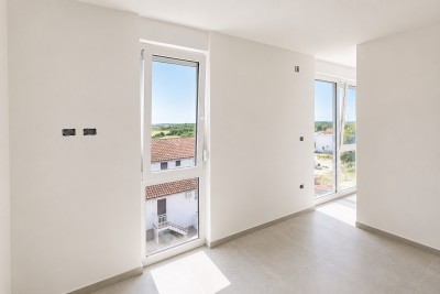 Umag okolica, stan v 1. nadstropju 79m2, 1500m od morja 7