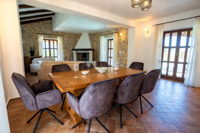 Šarmantna istarska vila s bazenom i uređenim vrtom 6