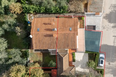 Casa con due appartamenti e un bel curato cortile 40