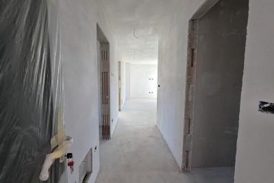 Poreč stan novogradnja 2S+DB, 1.5 km od mora, terasa, parking, podno grijanje - u izgradnji 10