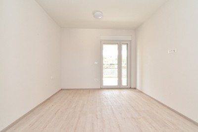 Dvojna kuća s bazenom i pomoćnim objektom u autentičnom istarskom okruženju 37